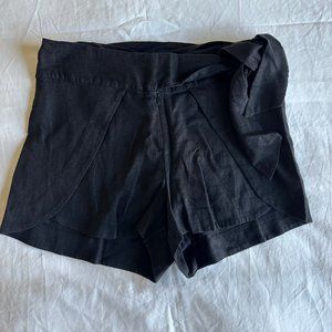 VIX PaulaHermanny Black Shorts with bow - Size:M